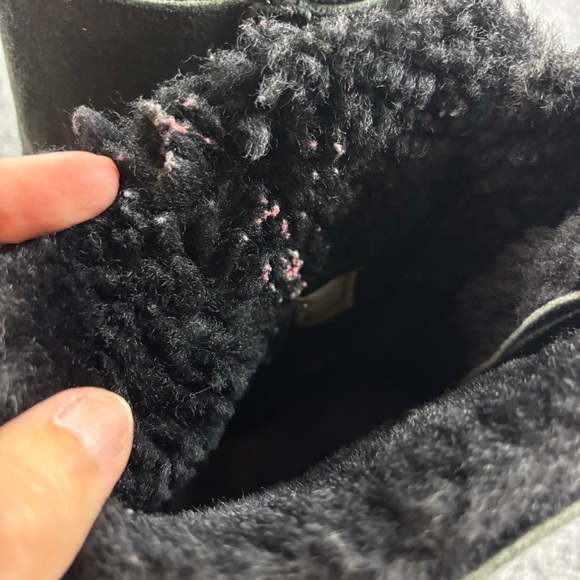 UGG Women’s Black Bailey Bow II Boots size: 6 - Picture 10 of 12